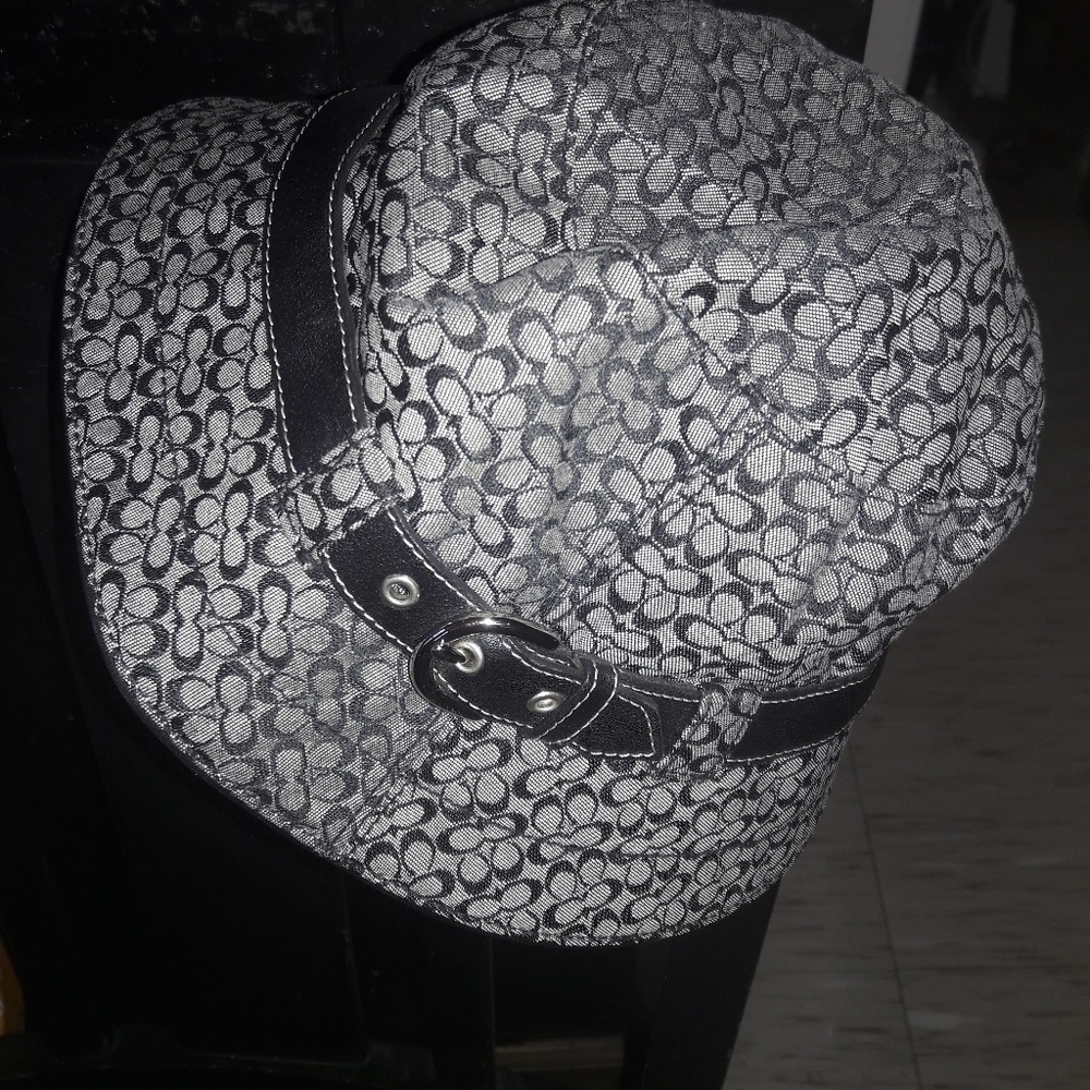 Coach bucket hat